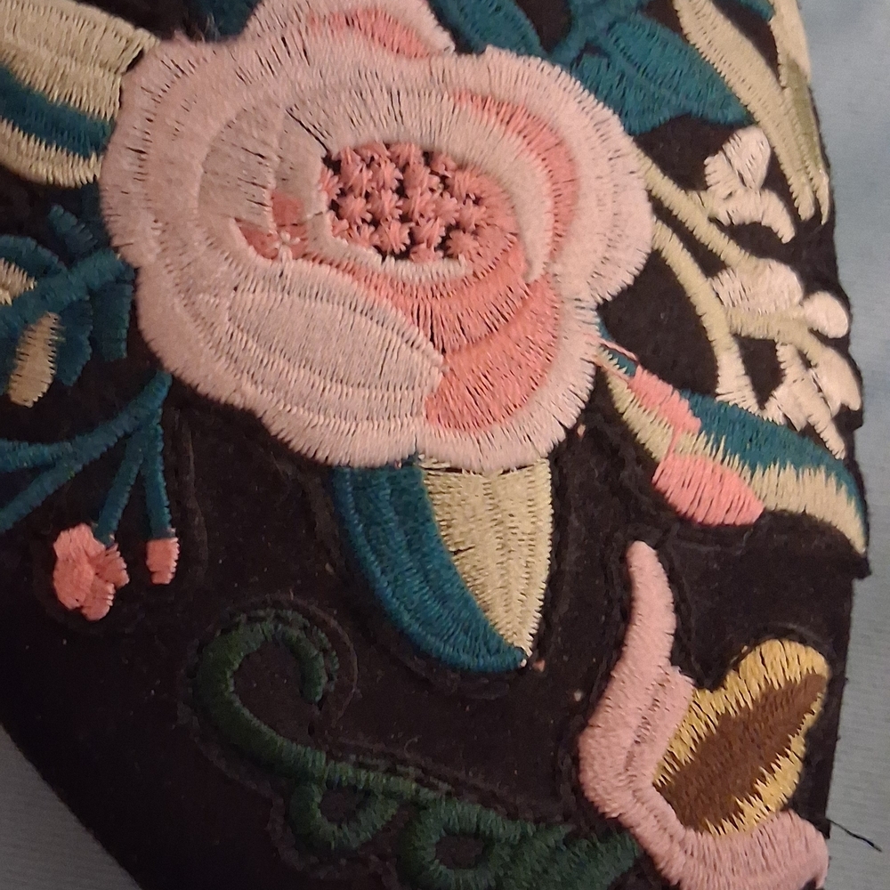 Ashro Black Floral Embroidered Women's Mules 0495 New - Picture 4 of 5